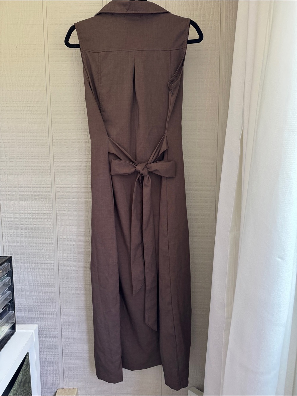 NWT Brown Sleeveless Collar Tie-Back Midi Dress